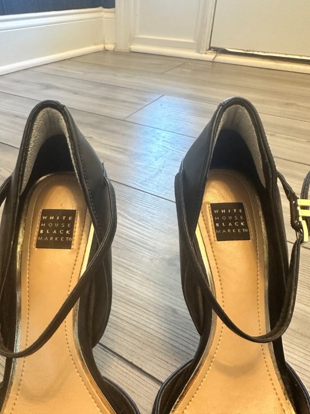 White House Black Market Casey Black Ankle Strap Pointed Toe Heels Size 7 - Picture 3 of 8